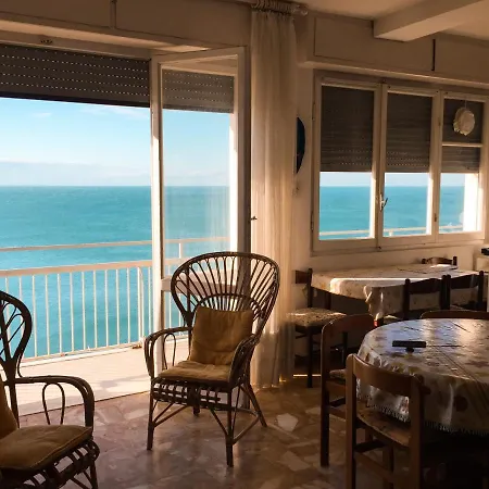 Casa Blumele, Completo, 100mq, Lgbtqplus Friendly Apartment