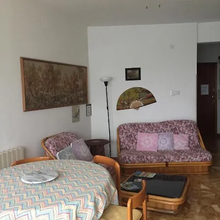 Casa Blumele, Completo, 100mq, Lgbtqplus Friendly * Deiva Marina