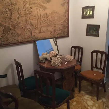 Casa Blumele, Completo, 100mq, Lgbtqplus Friendly Apartment Deiva Marina