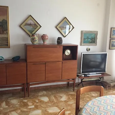 Apartment Casa Blumele, Completo, 100mq, Lgbtqplus Friendly