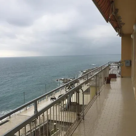 Casa Blumele, Completo, 100mq, Lgbtqplus Friendly Apartment