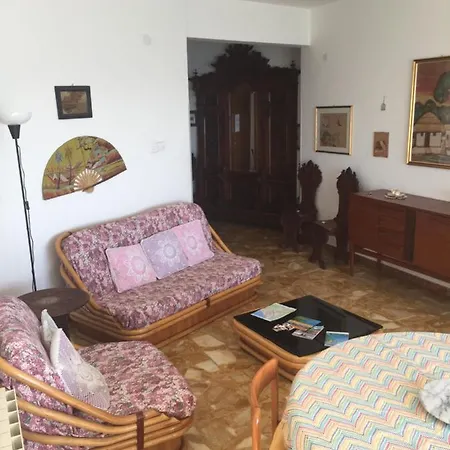 Apartment Casa Blumele, Completo, 100mq, Lgbtqplus Friendly *
