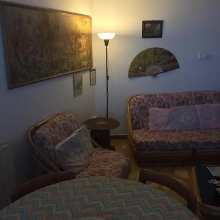Casa Blumele, Completo, 100mq, Lgbtqplus Friendly * Deiva Marina